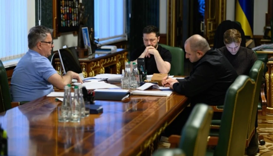 Послідовність подій довкола дзвінка Зеленського 18 жовтня